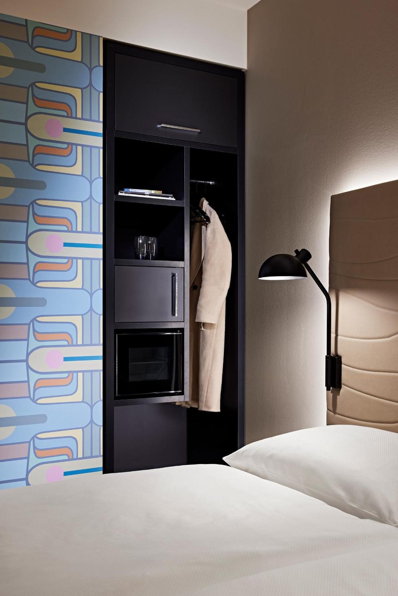 Legere Hotel Ерфурт Екстериор снимка